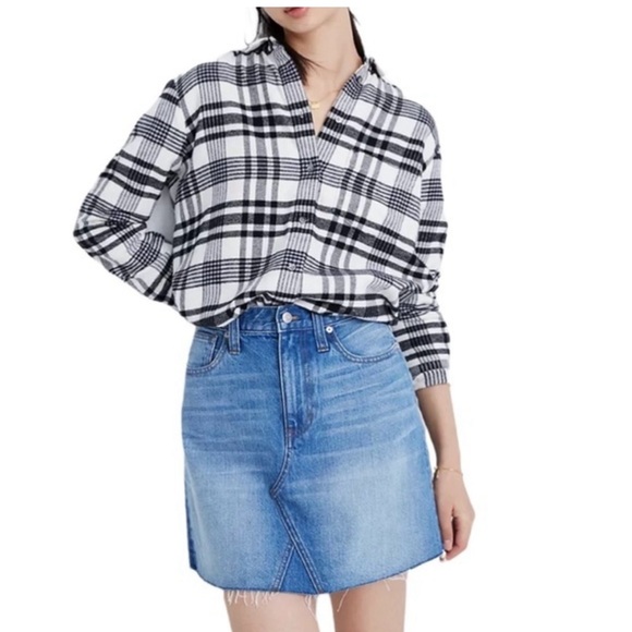 Madewell Light Blue Denim Distressed Mini Skirt Size 23 - Picture 1 of 8